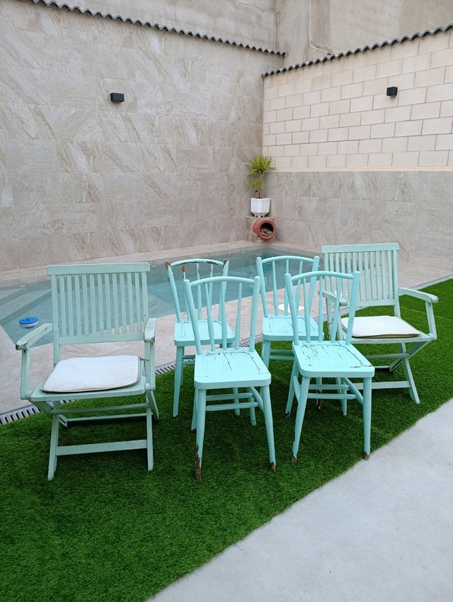 Conjunto mesa y sillas exterior