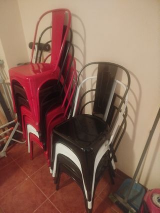 11 Sillas Metálicas Apilables