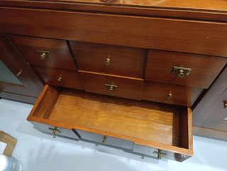 Mueble de salón madera y cristal. De pino