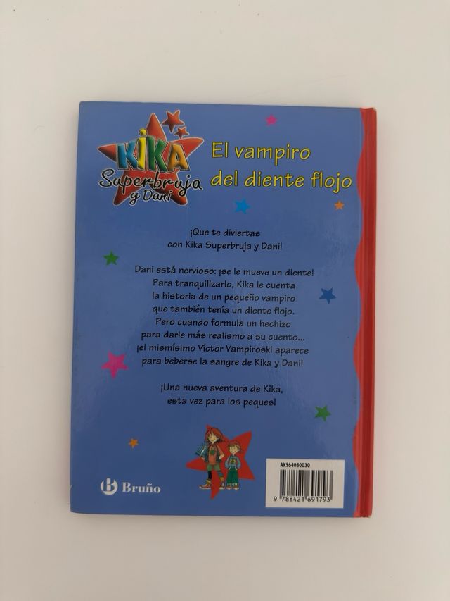Libro Kika Superbruja, el vampiro del diente flojo
