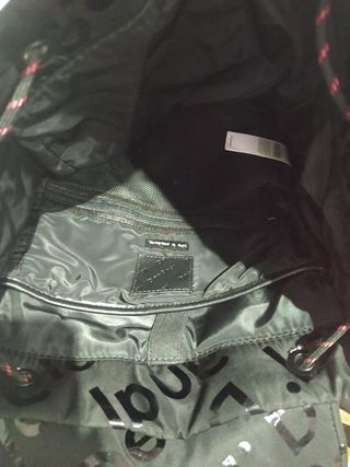 Mochila Desigual Negra Brillante