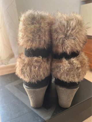 Botines de invierno con pelo y cuña
