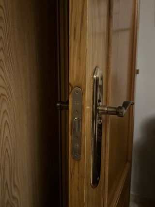 8 Puertas de Roble (precio negociable, a bajar)