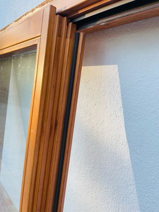 Ventana de madera doble