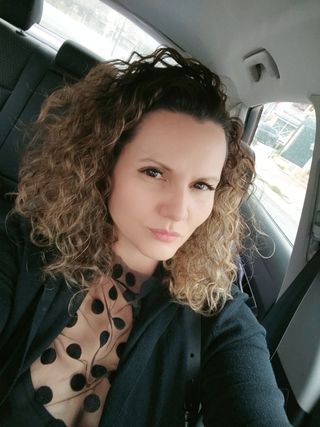 Limpiadora o cuidadora de  adultos mayores o niños