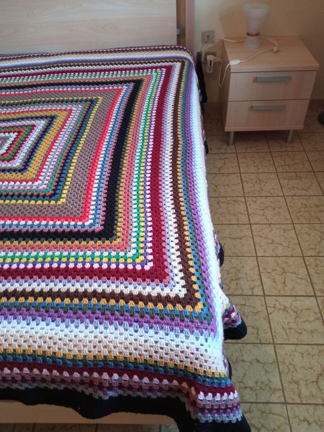 Coperta Maxi Granny Square Matrimoniale handmade