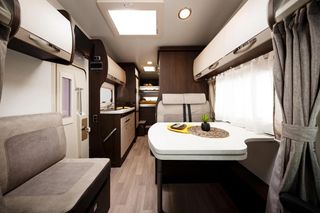 Se vende autocaravana Benimar 340 Sport Up