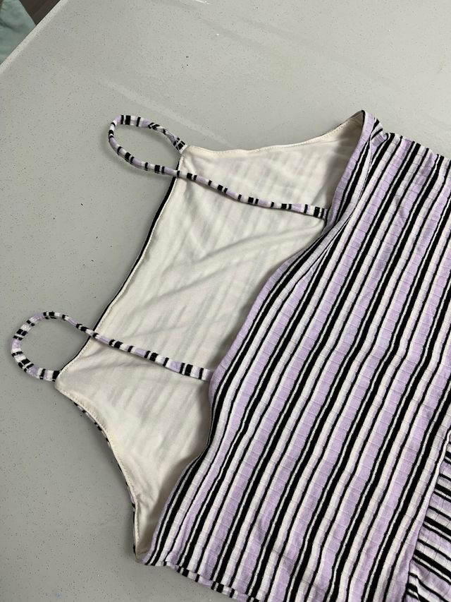 Tuta elegante a righe