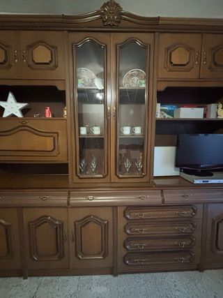 Mueble de salón de madera