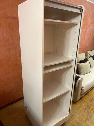 Armario de persiana con ruedas y asa extra