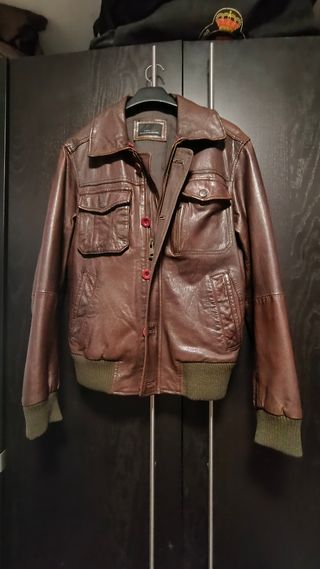 Chaqueta de cuero marrón
