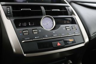 Lexus NX 300h Business