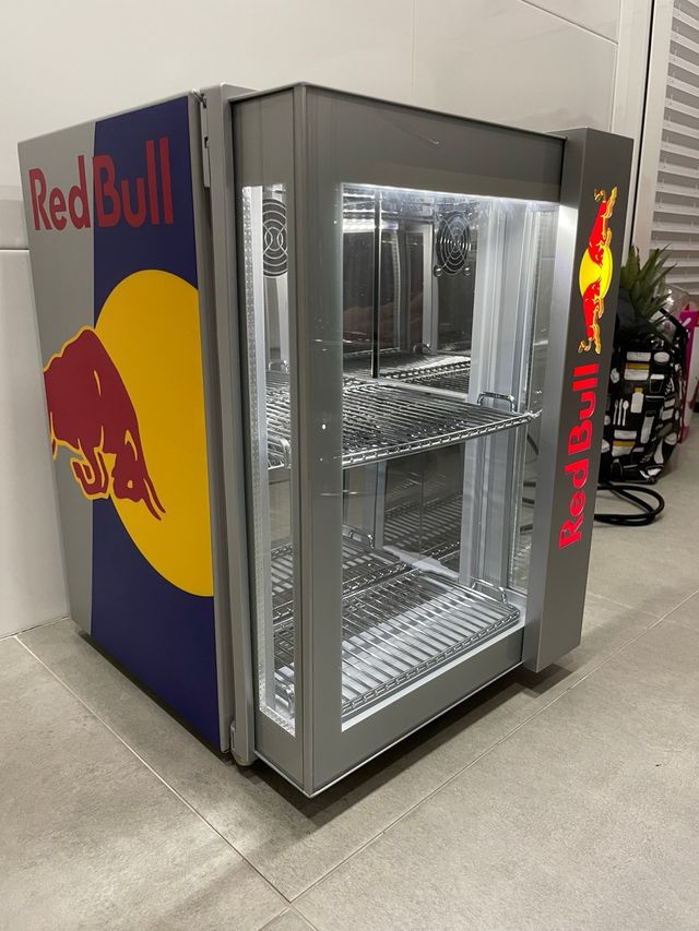 Mini Nevera RedBull Edición Limitada