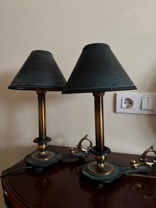 Lámparas de mesita de noche doradas