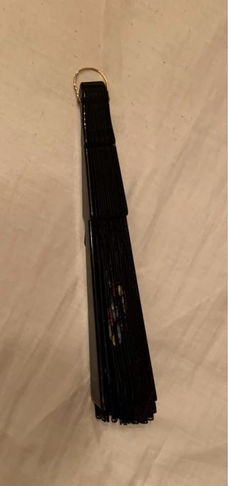 Abanico de Manila Negro con Flores Pintadas