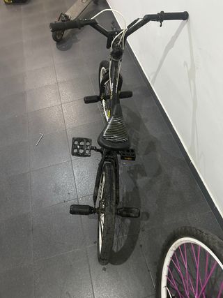 Bicicleta BMX GT