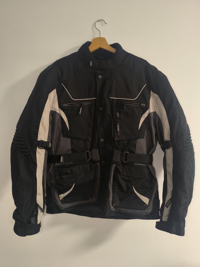 Chaqueta Motorista Trophy Negra y Gris hombre