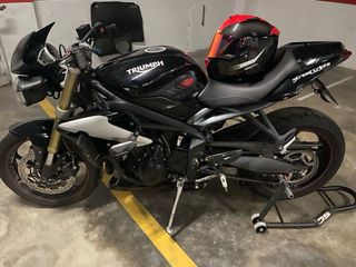 Triumph Street Triple 675 (2016)