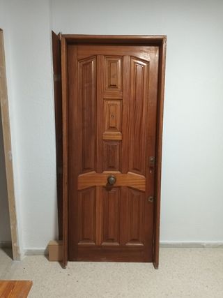 Puerta madera entrada 80cm