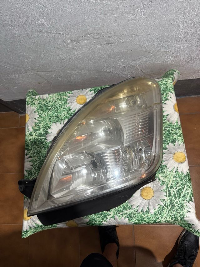 faro delantero de iveco daily
