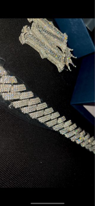 COLGANTE INICIAL M PLATAY DIAMANTES 
PULSERA 9MM 
