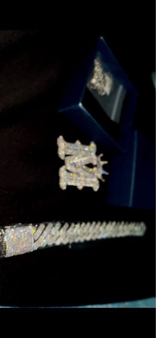 COLGANTE INICIAL M PLATAY DIAMANTES 
PULSERA 9MM 
