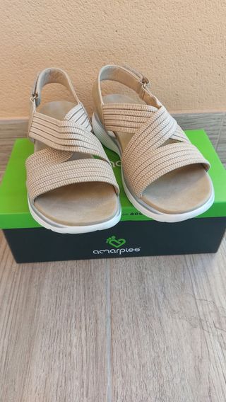 Sandalias Amarpies Beige