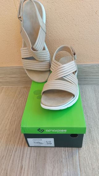 Sandalias Amarpies Beige
