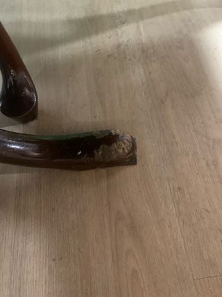 Mesa de madera con 10 sillas