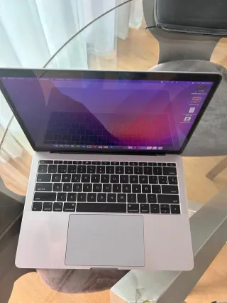 MacBook Pro 13” Core I7 2.5 GHz SSD 256 GB