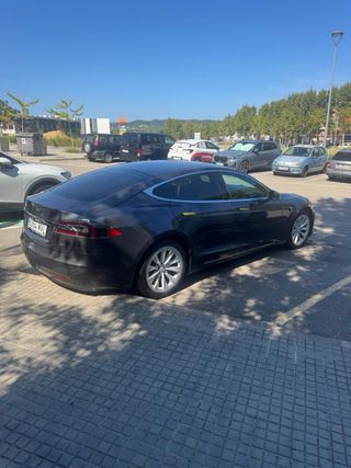 Tesla S 2018