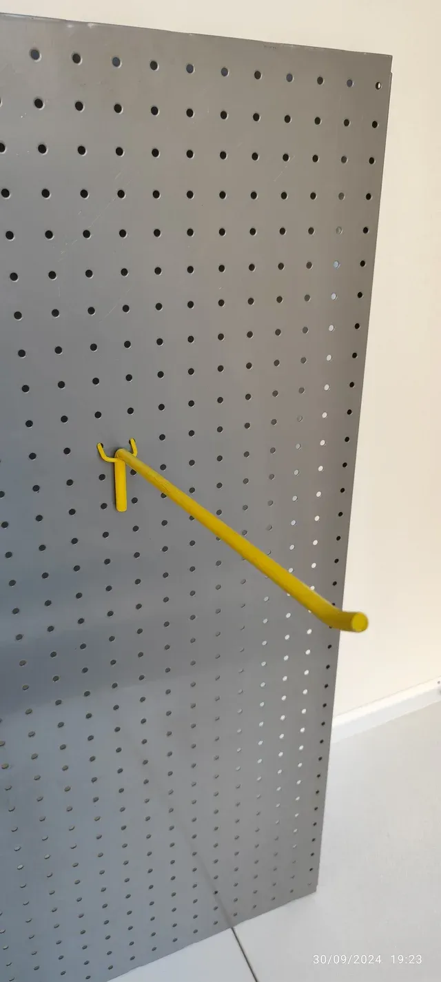 Bandeja para estantería perforada