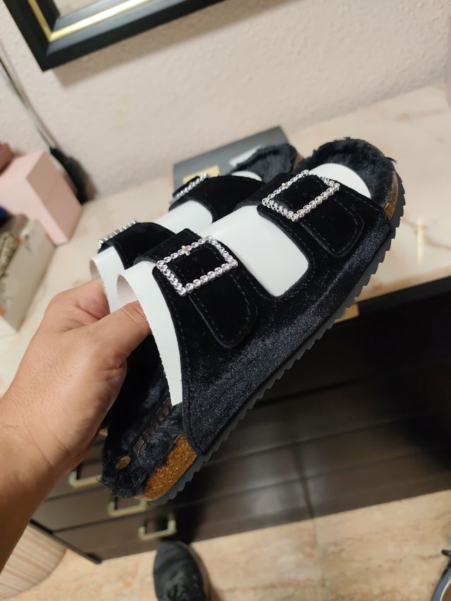 Chanclas Emma Pelo Negro