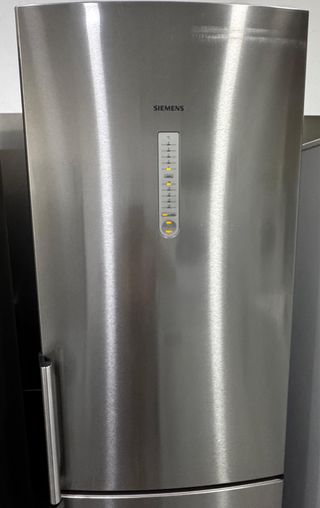 FRIGORÍFICO SIEMENS EN INOX  CLASE A
