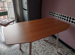 Tavolo allungabile Ikea come nuovo