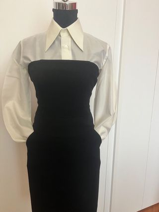 Tubino elasticizzato con tasche