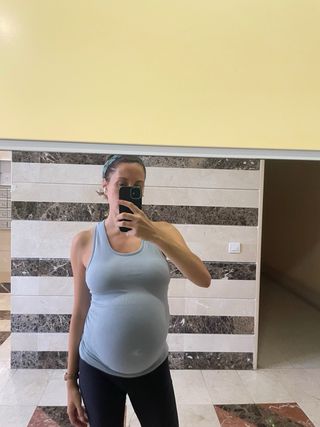 Camiseta deportiva premamá