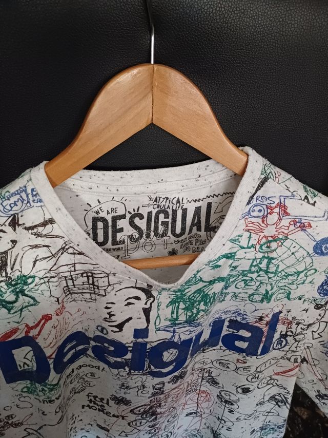 Camiseta Desigual Blanca Estampada