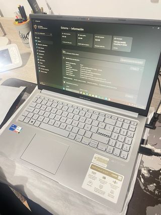 Asus Vivobook i7 16GB 1TB SSD + Win 11