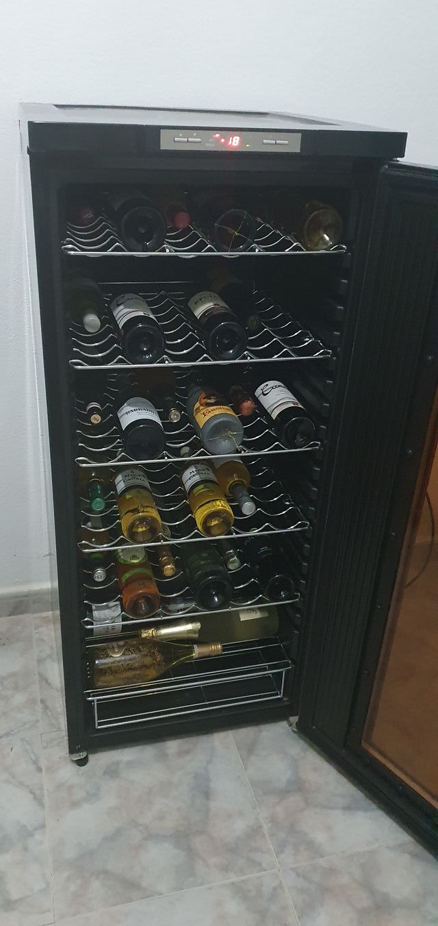 Vinoteca Nordfrost 207 Alu