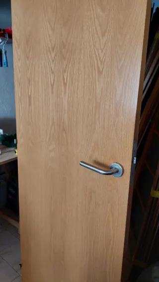 Puerta de madera para casa
