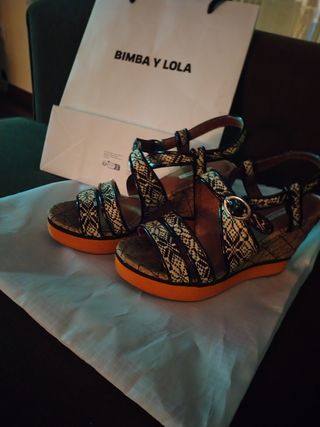 Sandalias Bimba y Lola Piel Multicolor