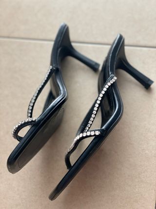 ZARA Sandalias Tacón Brillantes Negro