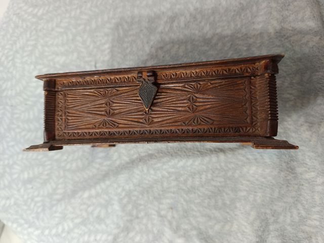 Portagioie in legno intagliato Civil War