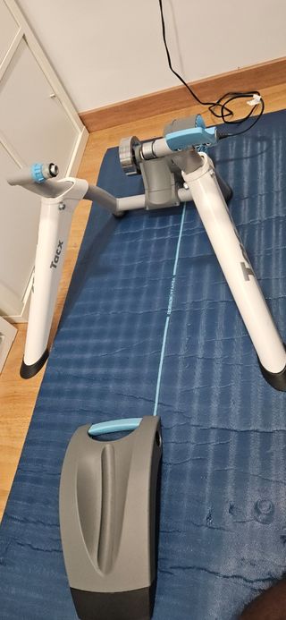 Rodillo Tacx Flow Smart - Usado