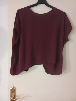 Blusa morada de manga corta