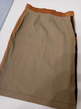 Falda Sahoco Talla M Tela gabardina, tendencia 