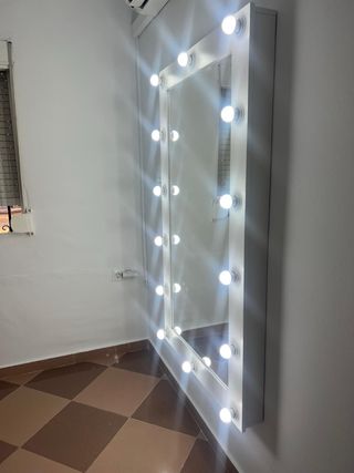Espejo de tocador con luces LED