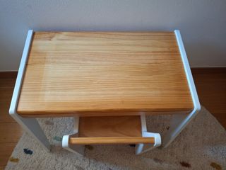 Escritorio y silla para niños