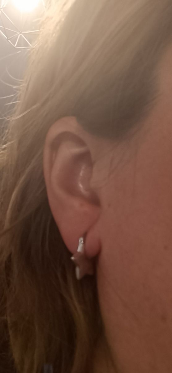 Pendientes de Aro con Estrella Plateada